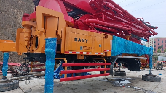 Máy bơm bê tông gắn trên xe tải 2019 không có xe tải