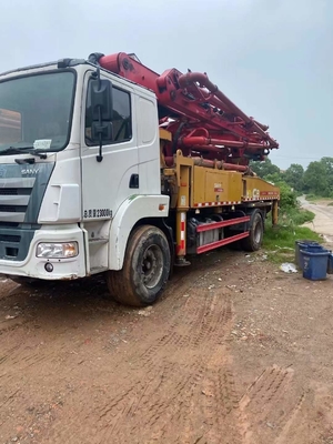 Xe bơm bê tông Zoomlion 63m đã qua sử dụng Điều khiển từ xa không dây