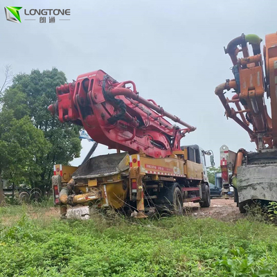 Xe bơm bê tông Zoomlion 63m đã qua sử dụng Điều khiển từ xa không dây