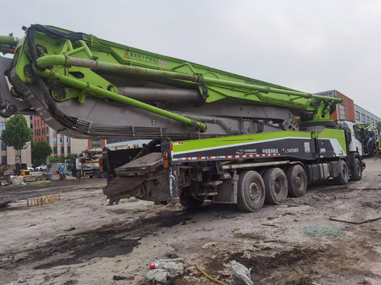 Xe bơm bê tông Putzmeister cũ đã qua sử dụng 62 mét 600 L