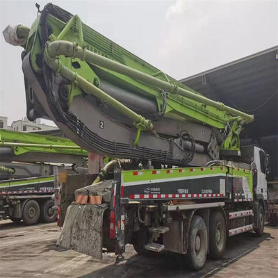 Máy trộn bê tông Iveco tùy chỉnh Máy bơm bê tông cũ 120M³ / H 550L