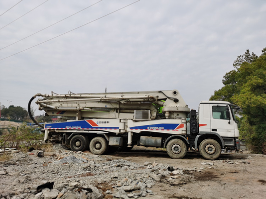Bơm xe tải tân trang Bơm bê tông Putzmeister đã qua sử dụng