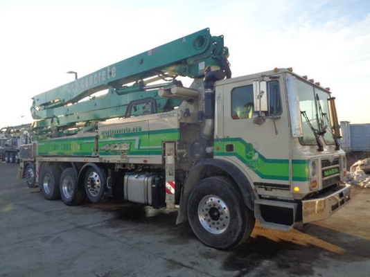 Máy bơm bê tông xe tải Zoomlion Diesel đã qua sử dụng với Max. Đường kính cốt liệu 24-36 Mm